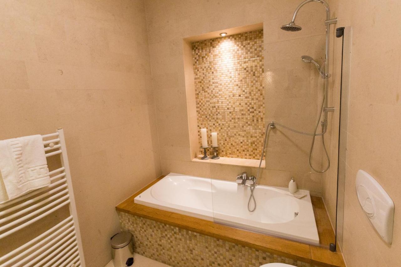 Cluj Lux Apartment Unirii Exteriör bild